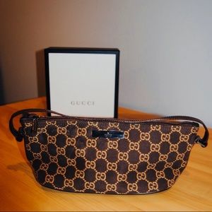 GUCCI DOUBLE G HANDBAG